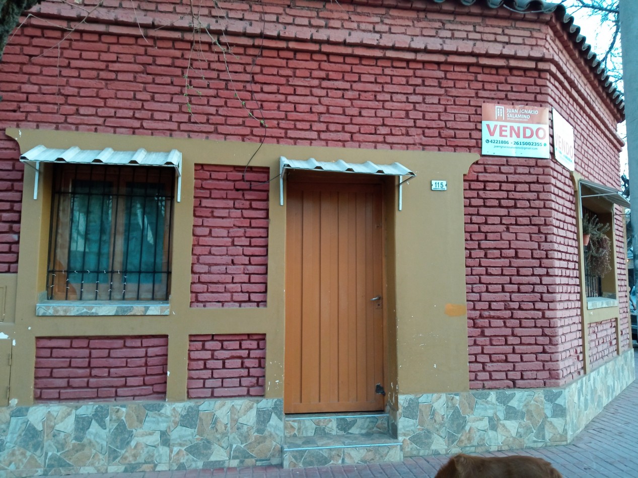 Es APTA CREDITO.Espetacular ubicacion y conexion de casa esquina excelente entorno