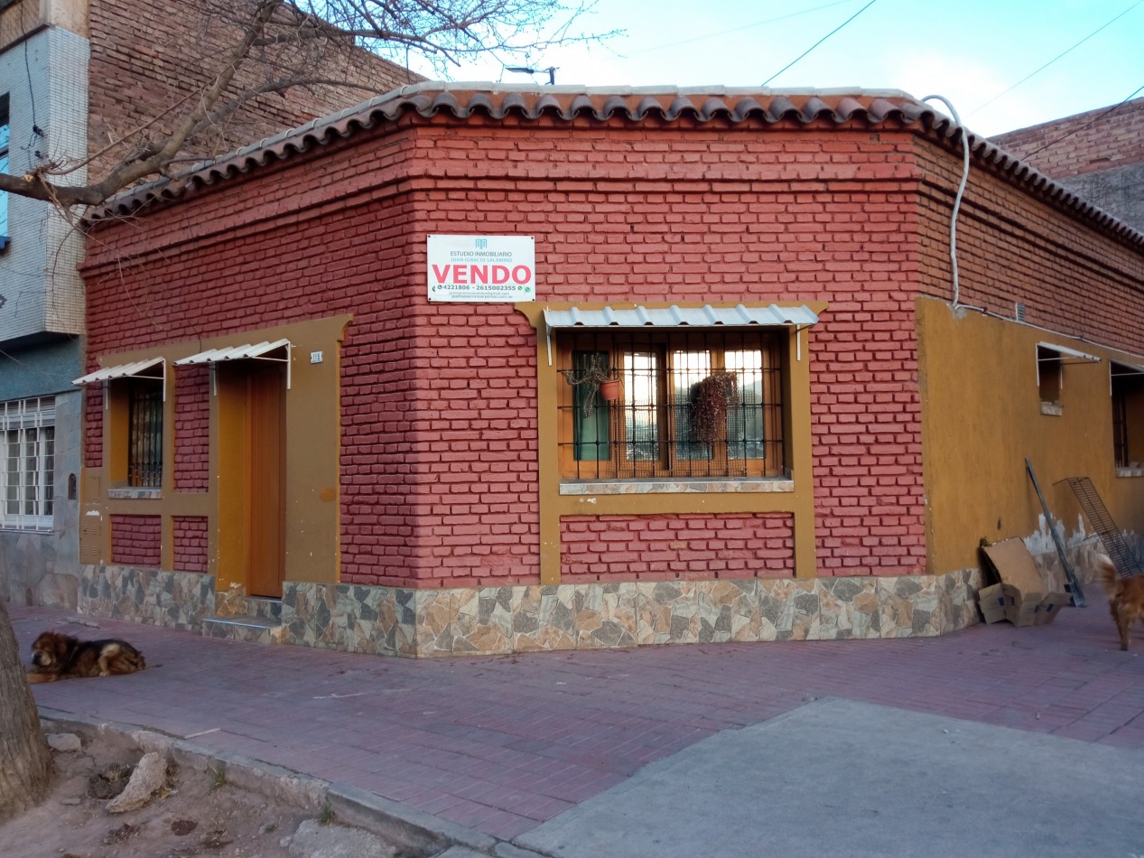 Es APTA CREDITO.Espetacular ubicacion y conexion de casa esquina excelente entorno
