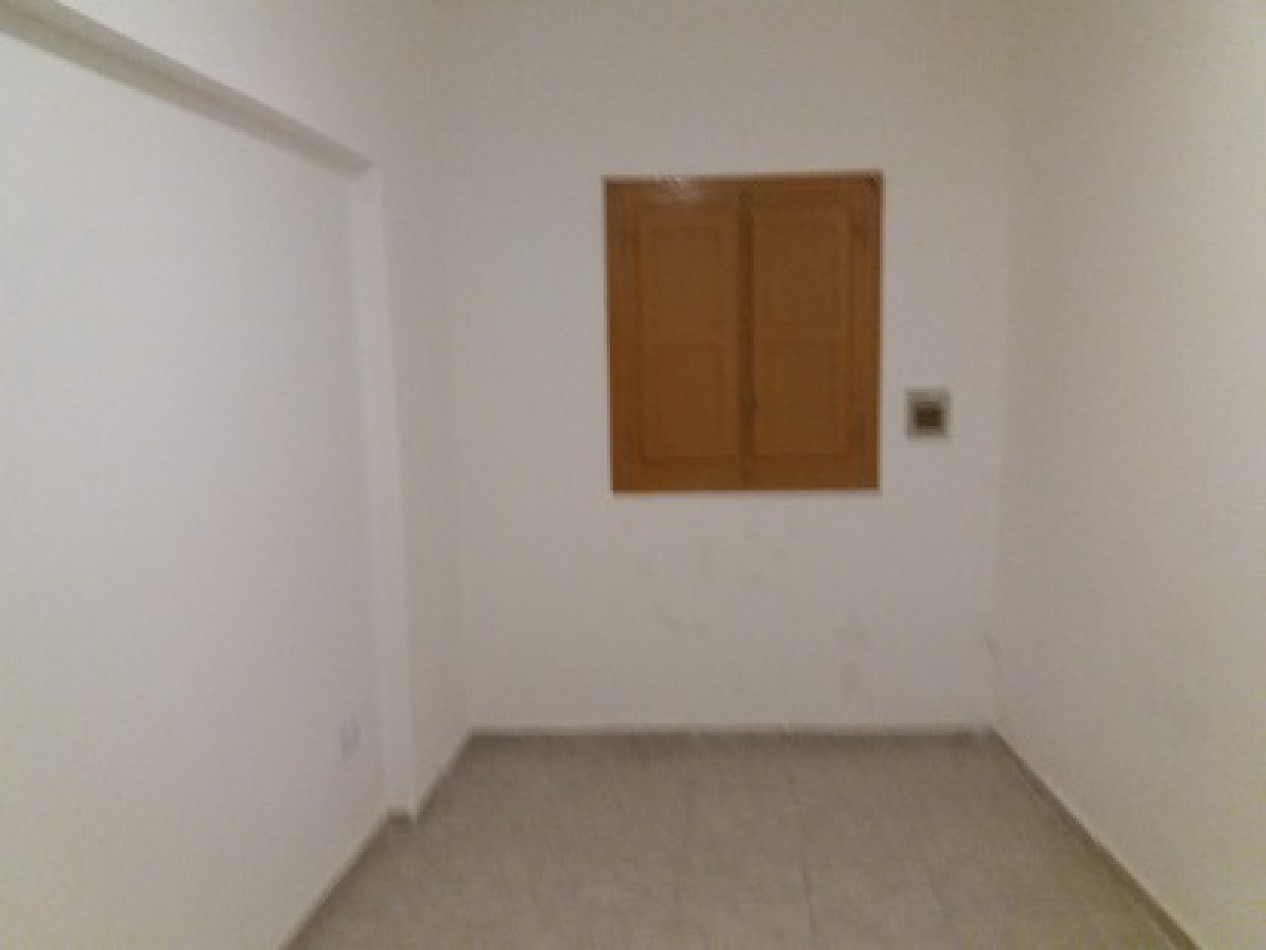 Es APTA CREDITO.Espetacular ubicacion y conexion de casa esquina excelente entorno